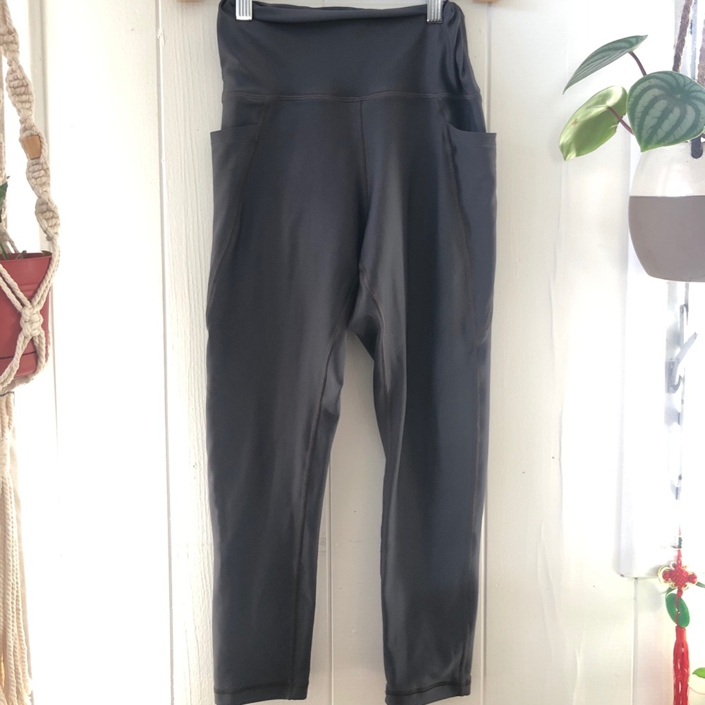 Dark Grey Capri Leggins